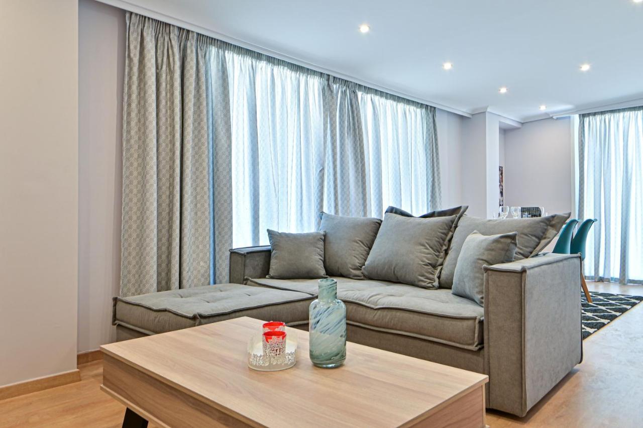 פיראוס Charming Apartment With A Sea View Terrace מראה חיצוני תמונה