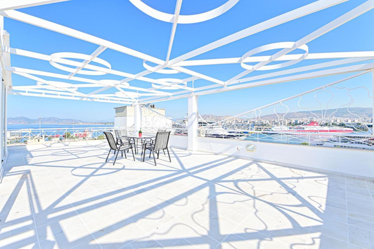 פיראוס Charming Apartment With A Sea View Terrace מראה חיצוני תמונה