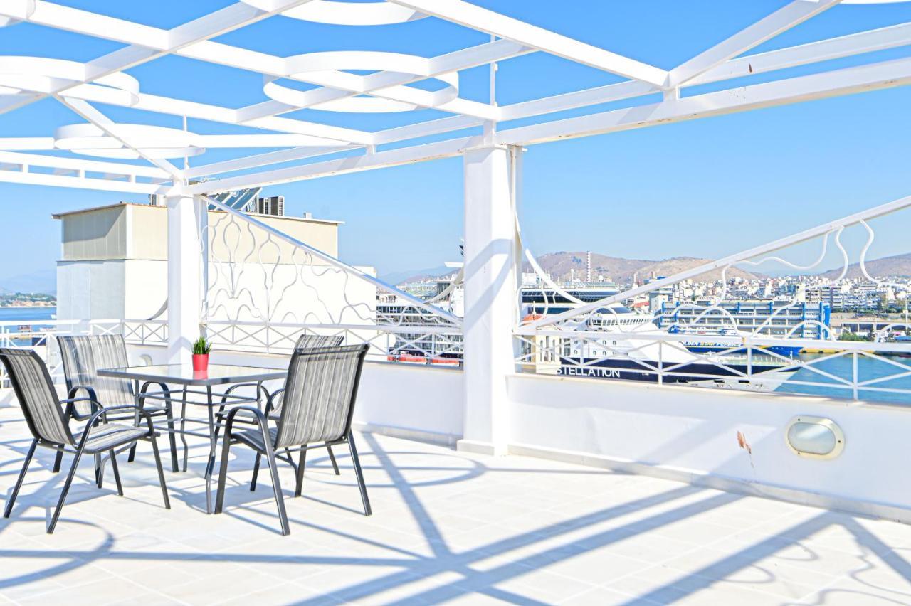 פיראוס Charming Apartment With A Sea View Terrace מראה חיצוני תמונה